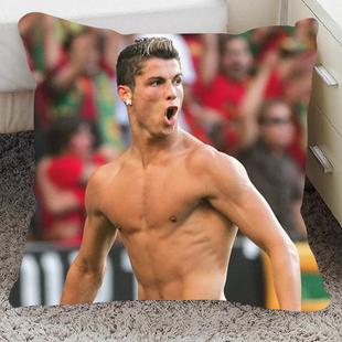 C罗周边抱枕罗纳尔多定制枕头宿舍卧室抱枕沙发床头靠枕生日礼物