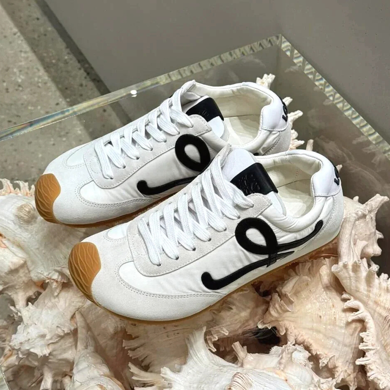 罗家真皮德训鞋女鞋低帮小白鞋拼色时尚白黑透气歪头舒适休闲鞋潮