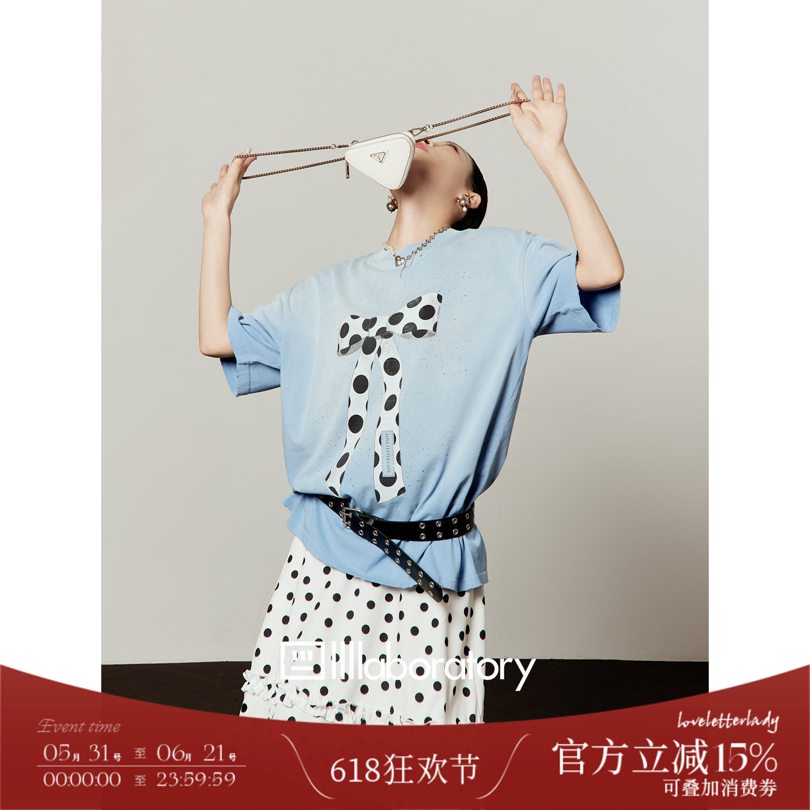 周里物/水洗蓝墨点波点蝴蝶结印花T恤女2026夏季新款宽松磨破短袖