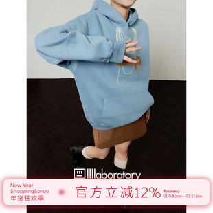 周里物出品「豹子项链」蓝色加绒卫衣女2025秋季新款印花连帽上衣