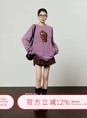 周里物出品「钻豹赚爆」紫色上衣女2026春季新款印花宽松圆领T恤