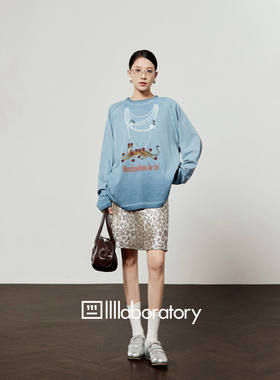 周里物出品「珠光豹影」灰蓝色T恤女2025秋新款宽松休闲印花长袖