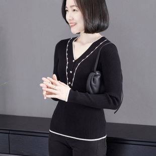 V领黑色针织打底衫女款春秋款洋气新款紧身显瘦内搭长袖毛衣上衣