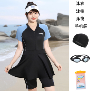 泡温泉遮肉泳装 连体运动游泳衣女保守显瘦防走光五分裤 大码 新款