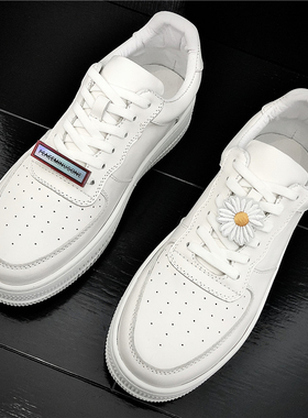 春季新品男鞋欧洲站潮鞋小雏菊花小白鞋GD同款5cm厚底真皮板鞋男
