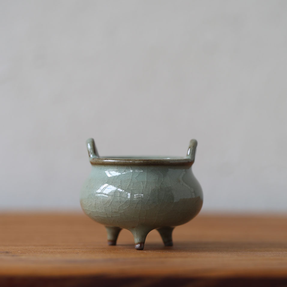 龙泉窑古龙窑柴烧仿古南宋青瓷香炉禅意香薰炉家用迷你翠青釉小炉