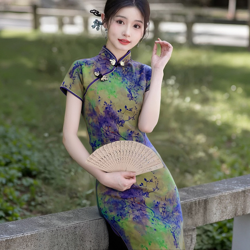 中式复古盘扣改良旗袍裙子女高级感绿色连衣裙夏季收腰开叉包臀裙