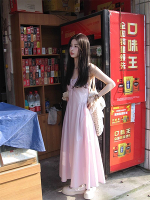 温柔风紫色褶皱吊带连衣裙女夏季2024新款仙女修身收腰A字裙长裙