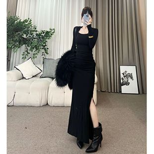 王嘻嘻 秋冬加绒气质方领褶皱长裙开衩T542 雾凇织意