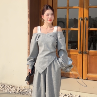 新款 XIAOQIN 2026春季 灰色一字肩套装 减龄两件套2508 清逸出尘