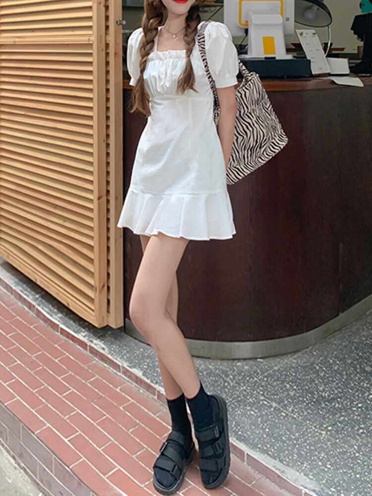 小清晰仙女连衣裙女夏季新款修身显瘦泡泡袖方领荷叶边A字短裙子