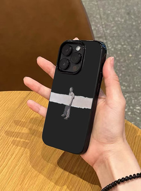 小众抽象艺术风人物适用苹果17promax不会撞壳的手机壳新款iphone15亮黑色14pro磨砂13男女16超薄12全包软壳