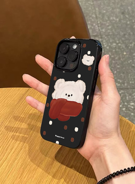 韩风ins秋冬围巾小熊手机壳适用苹果17promax新款iphone14亮黑色15pro磨砂13女12小众不撞款11防摔16全包软壳