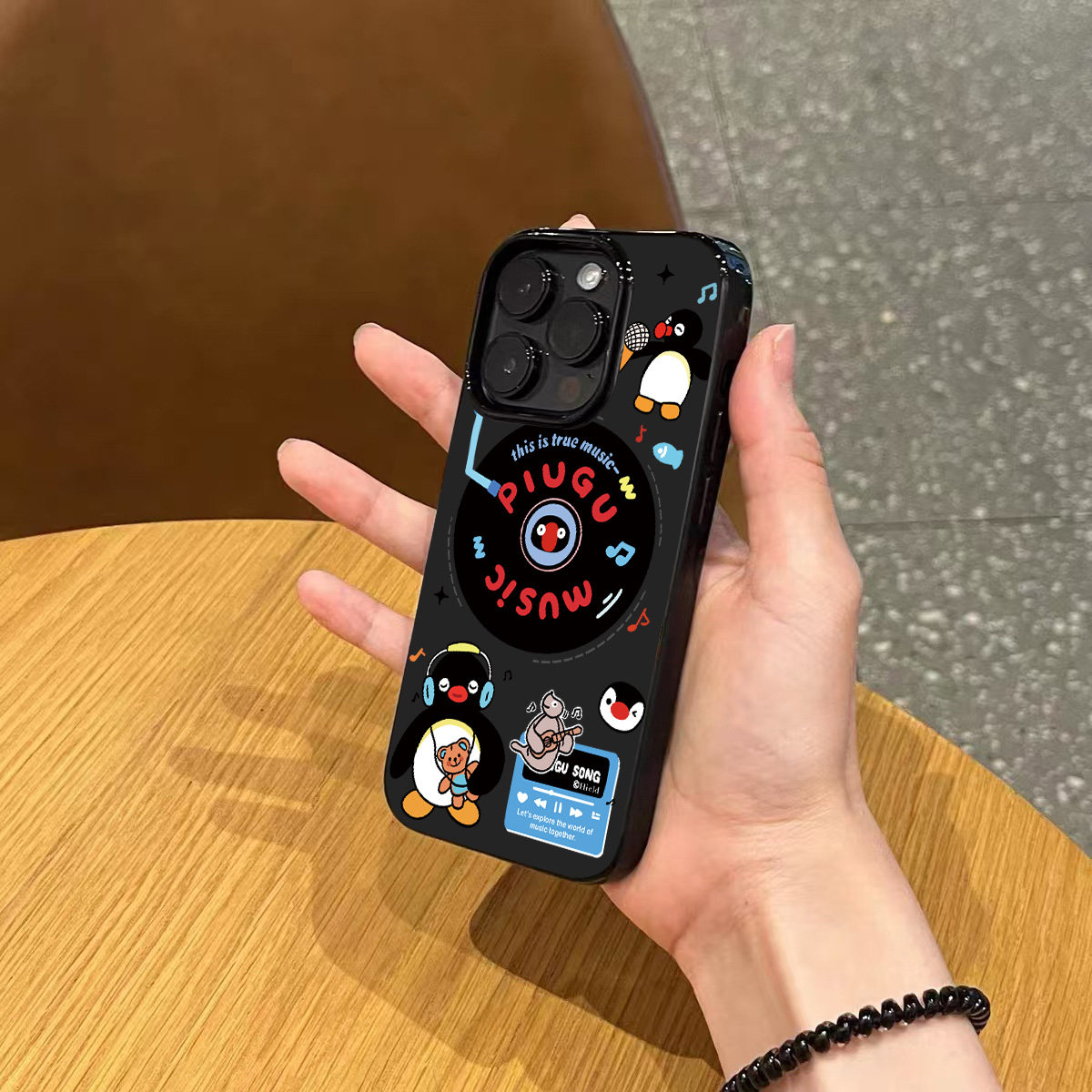 韩系ins风可爱卡通唱片企鹅手机壳苹果17promax新款iphone16pro亮黑色14磨砂超薄13小众12女款15全包防摔软壳