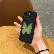 ins风绿色蝴蝶手机壳适用苹果16promax新款iphone14亮黑色15pro小众不撞款13磨砂超薄12女11高级感16硅胶软壳