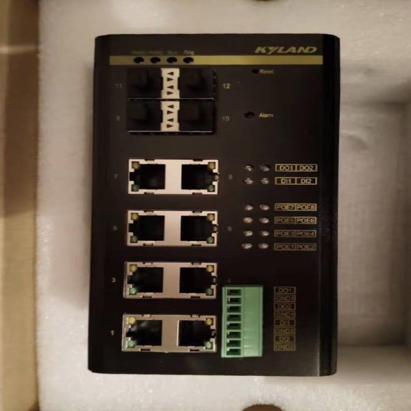 配件全新 东土POE交换机SICOM3000-4GX8GP-L16-L162GX4GP议价