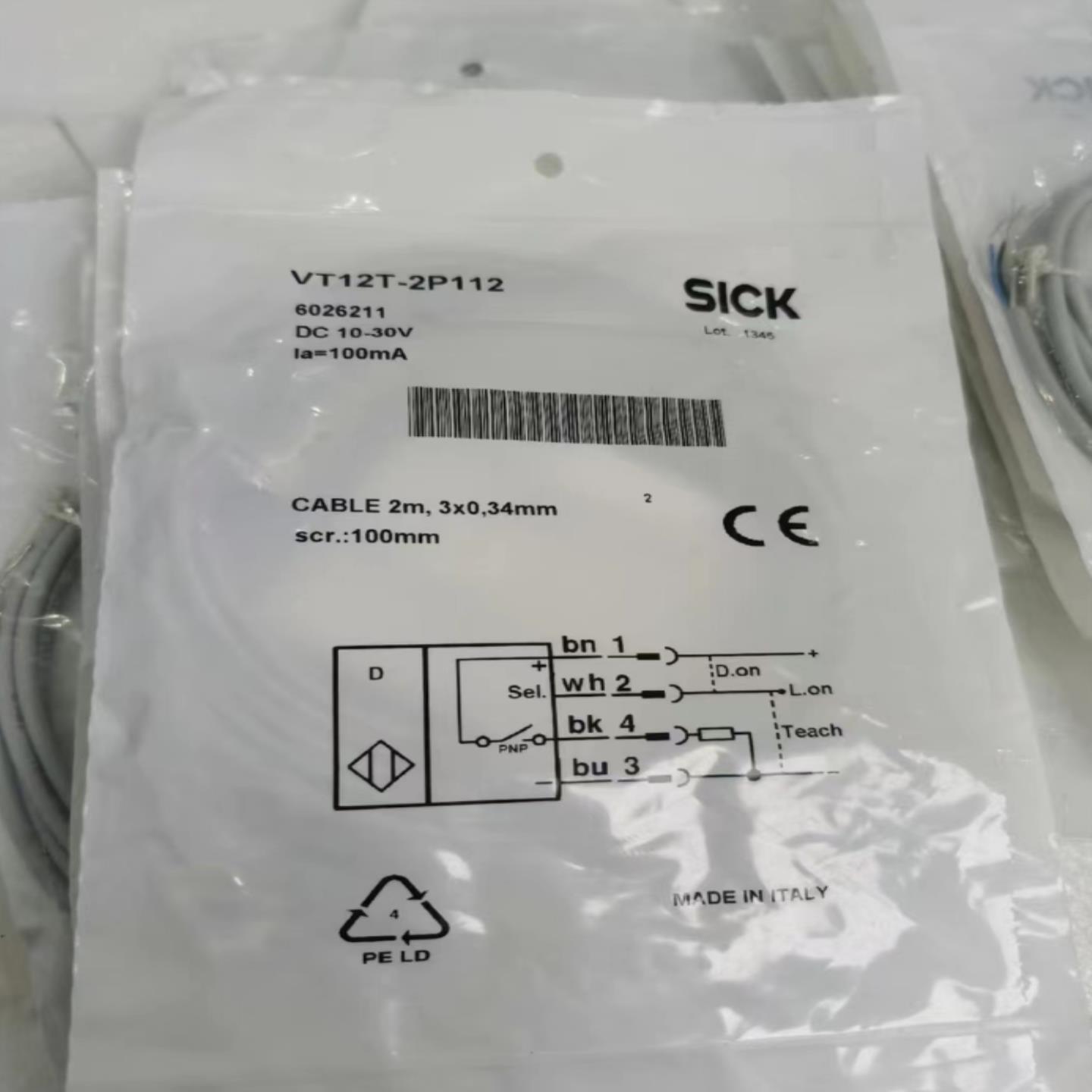 配件SICK VT12T-2P112 光电传感器 6026211 全新原装正议价