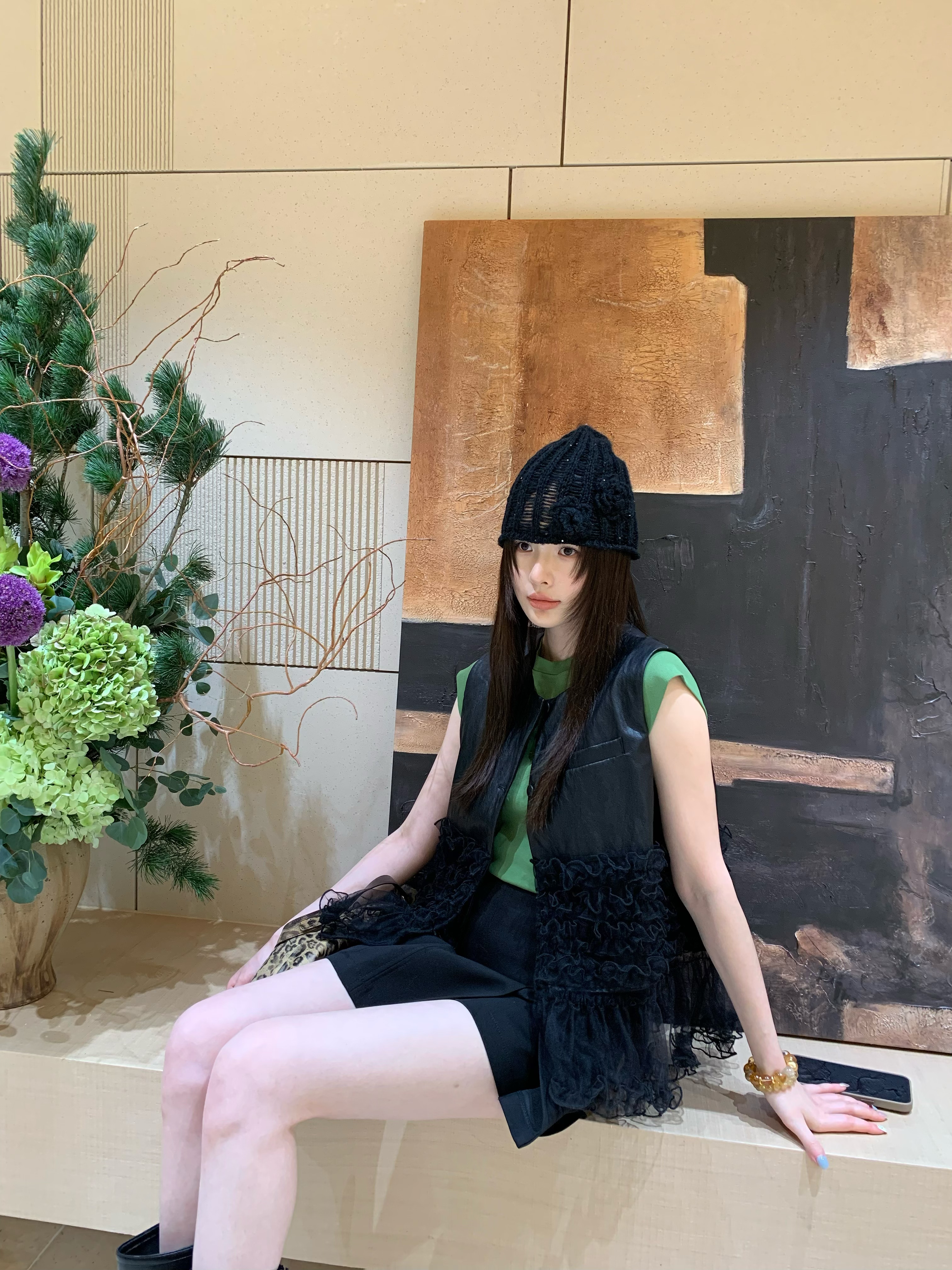 2026新款木耳边花边PU皮马甲外套女欧洲站欧货女装无袖上衣潮