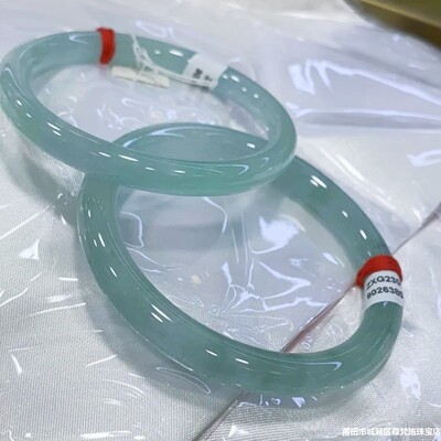 天然缅甸翡翠玉手镯蓝水冰种晴底