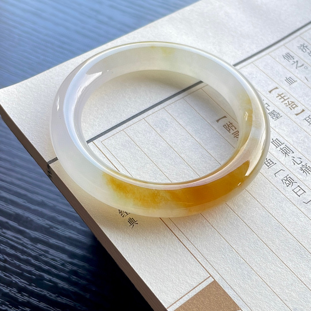 天然缅甸老坑翡翠手镯冰种黄翡圆条正圈玉镯子翡翠手镯送礼玉