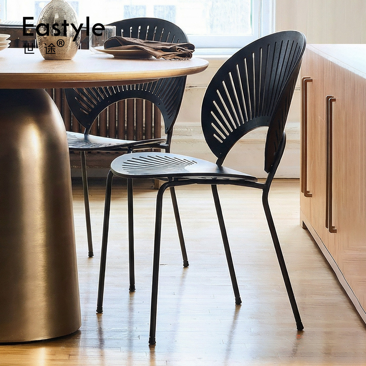 北欧复古贝壳太阳椅家用实木创意现代简约椅子靠背真皮设计师餐椅