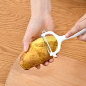 日式 水果土豆削皮刀家用多功能刨刀厨房苹果刮皮刀神器削皮器刨子