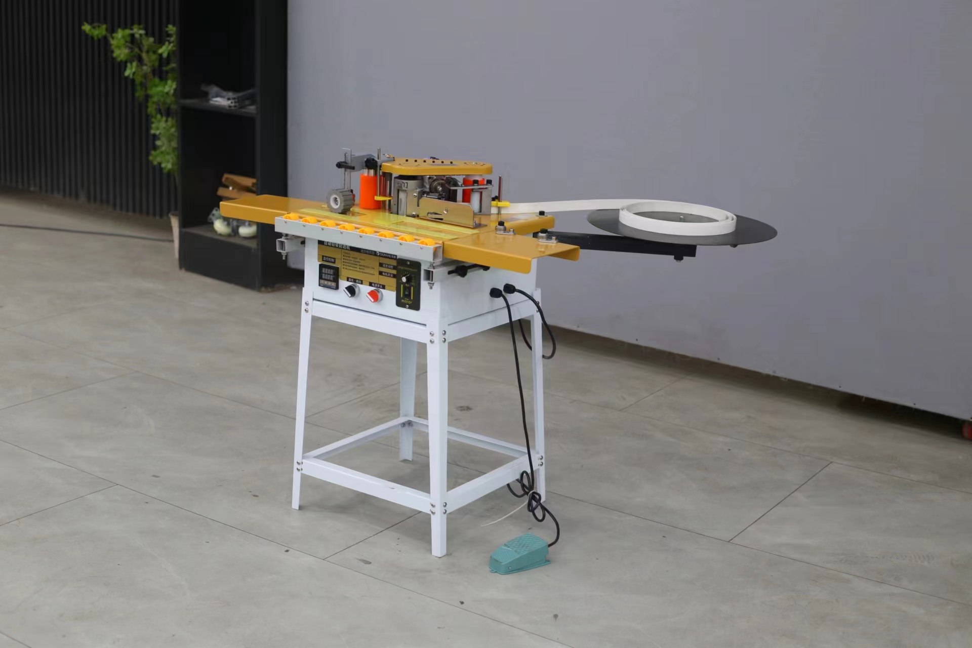 北宸小型家装封边机自动断带双面涂胶室内装修曲直两用木工封边机