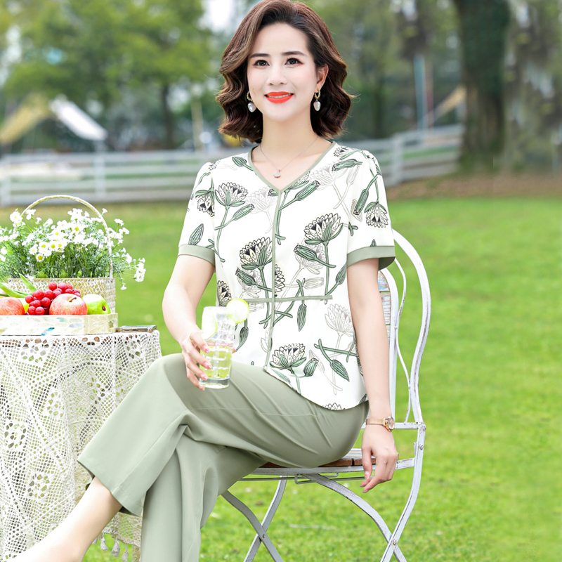 媽媽裝夏裝短袖V領時尚套裝上衣