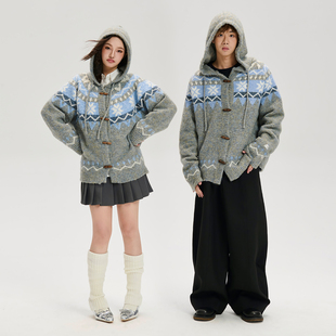 LOSTCTRL 复古费尔岛毛绒混纺独特牛角扣宽松慵懒风连帽开衫毛衣