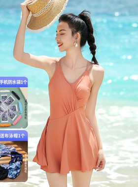 2025新款黑色连体裙式游泳衣女露背显瘦吊带性感小胸聚拢温泉泳装