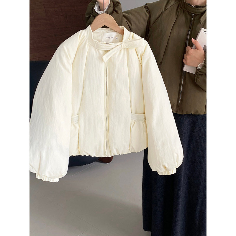 2026新款羽绒服小南瓜花苞设计感羽绒服女宽松灯笼袖白鸭绒上衣
