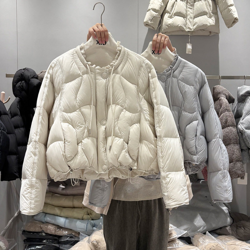 冬新款90白鸭绒羽绒服女短款小个子圆领云感泡芙设计师外套