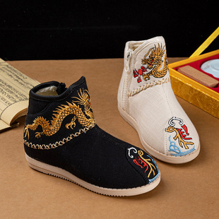 龙年新款汉服靴子男童汉服鞋子古装儿童绣花鞋冬季加绒马面裙布鞋