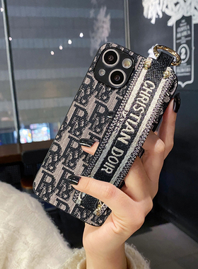 【2500个型号】情侣兔适用于苹果16手机壳iPhone13斜跨12Promax轻奢11/15高级14plus保护套xr腕带se全包6皮质