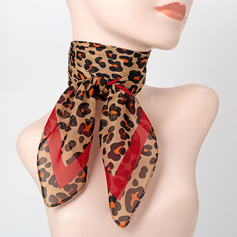 韩版百搭春夏天新款轻薄透气装饰印花小方巾丝巾女秋冬天护颈领巾