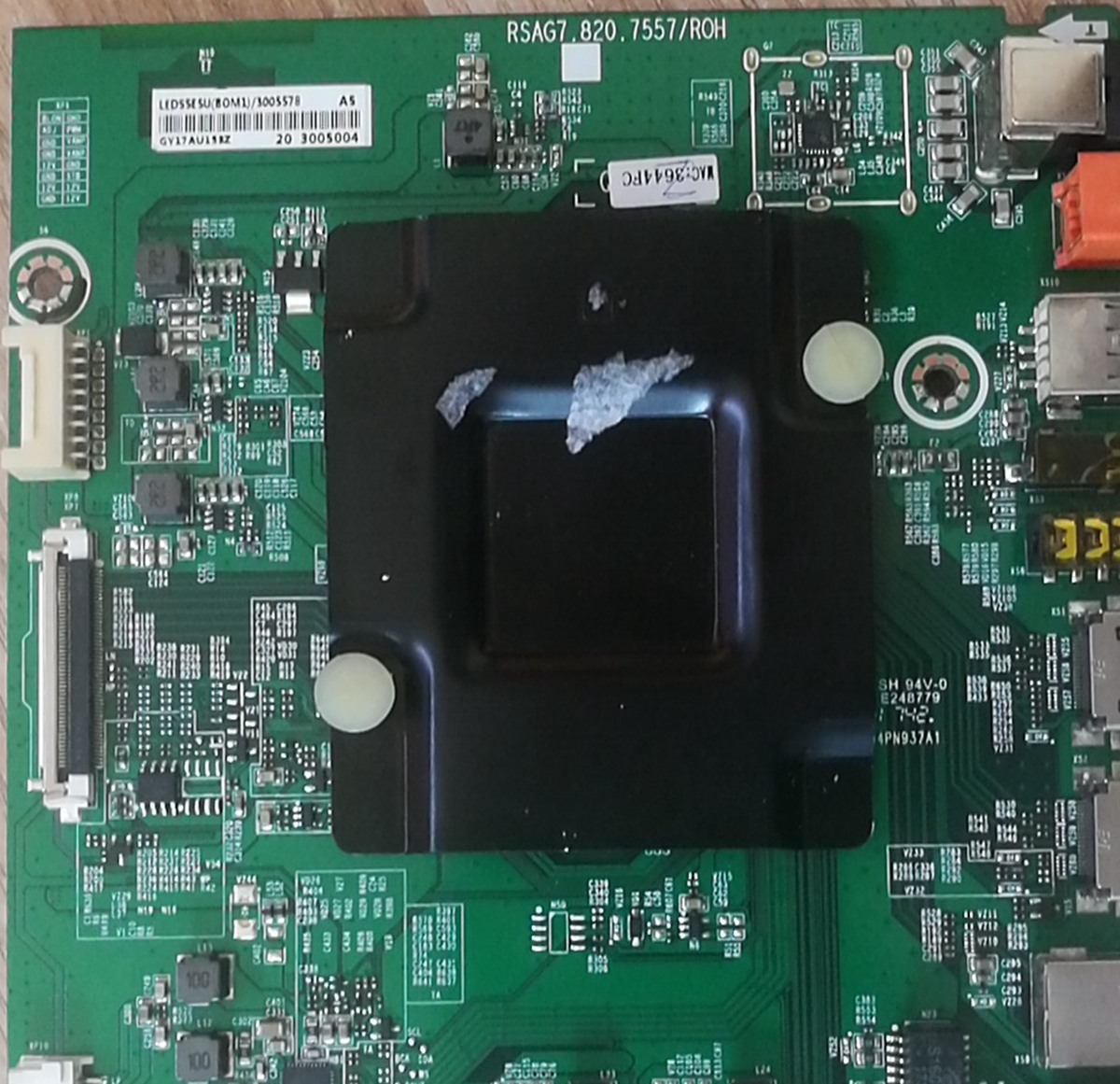 海信LED55N3000U(BOM3)226893主板RSAG7.820.7557屏HD550K3U73