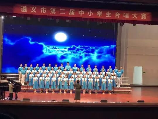 初高中学生合唱服装舞蹈服装演出服做大合唱艺术节朗诵比赛服装