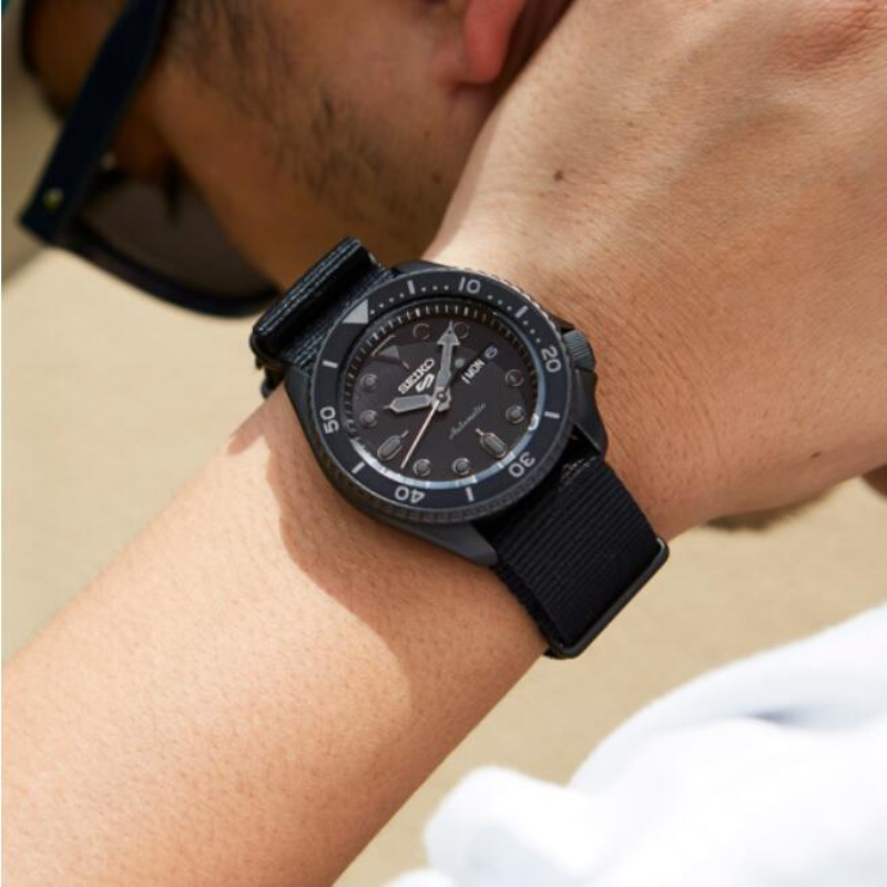 适用于精工SEIKO5号SRPD79K1手表防爆膜防刮膜钢化保护膜高清屏幕防指纹膜膜