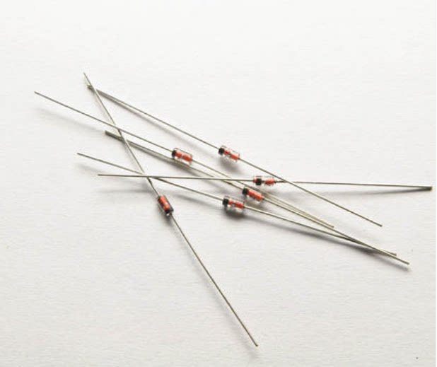 bzx55c12v  st12v 1/2w直插稳压二极管 稳压管0.5w 一盒5k  包邮