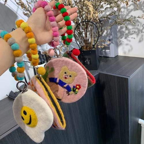 可爱羊毛毡彩色毛球风挂饰品温暖