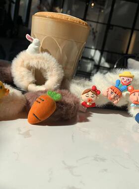 毛绒可爱小鸭子胡萝卜 植绒不伤发毛巾圈彩绘扮丑卡通小人发圈