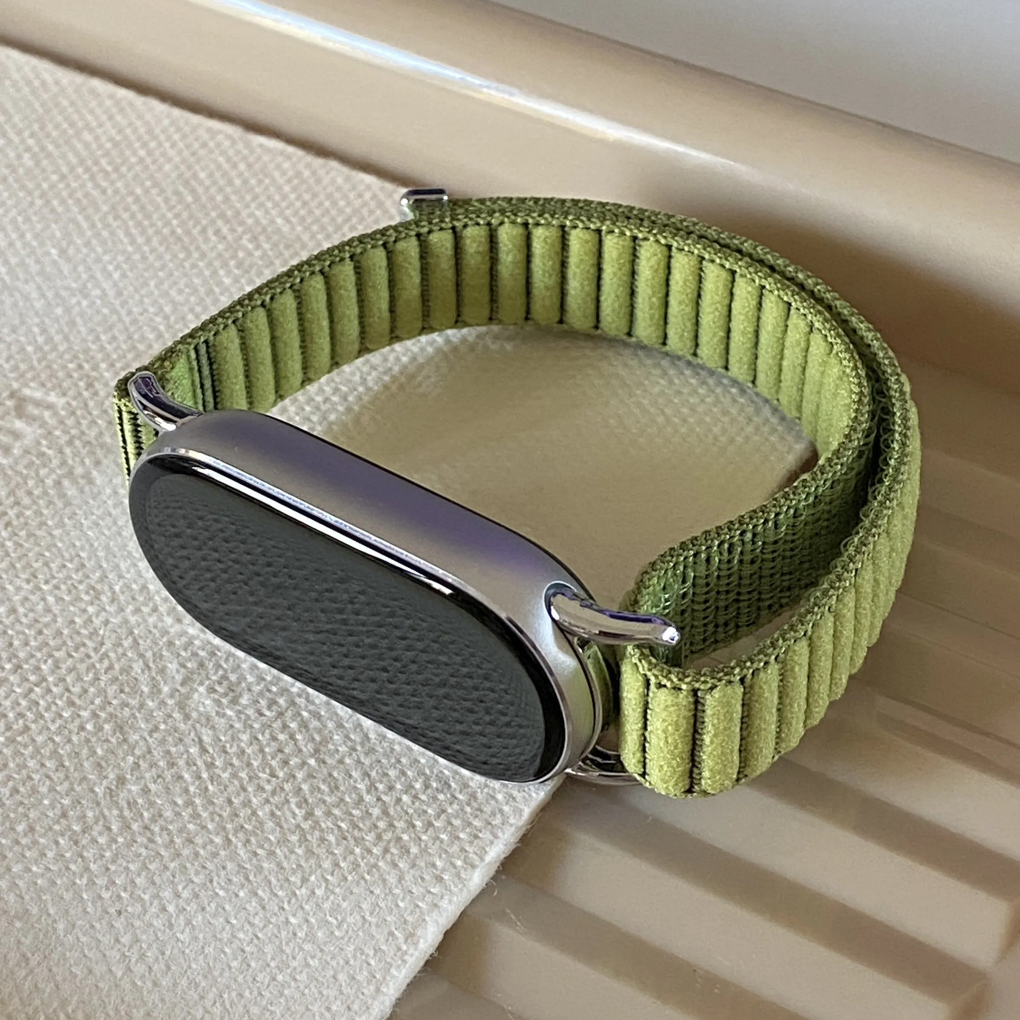 适用小米手环10表带原野尼龙编织魔术贴小米表带9/8金属头粒腕带