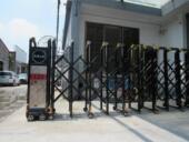 移动收缩大门 遥控自动伸缩车库 庭院i. 摇控伸缩护栏 电动折叠门