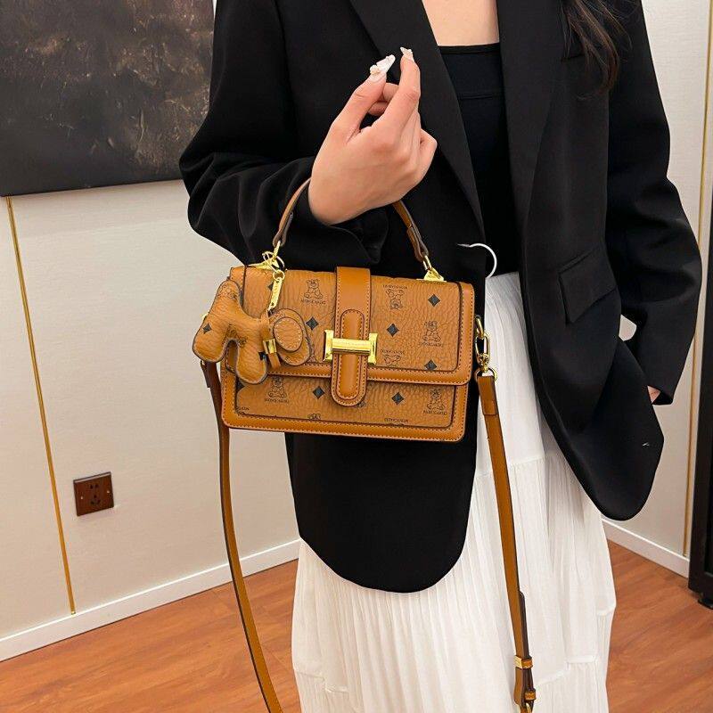 高级轻奢新款气质小方包女款质感洋气撞色百搭手提单肩斜挎包