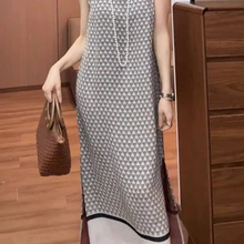 专柜撤回印花连衣裙女装2025年夏季新款高级感超好看独特别致长裙