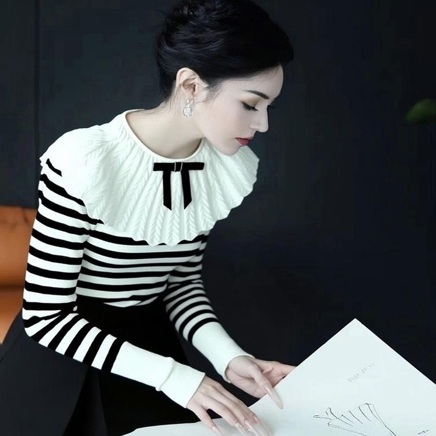 外贸撤回超好看软糯慵懒风毛衣独特别致小香风黑白条纹针织衫女