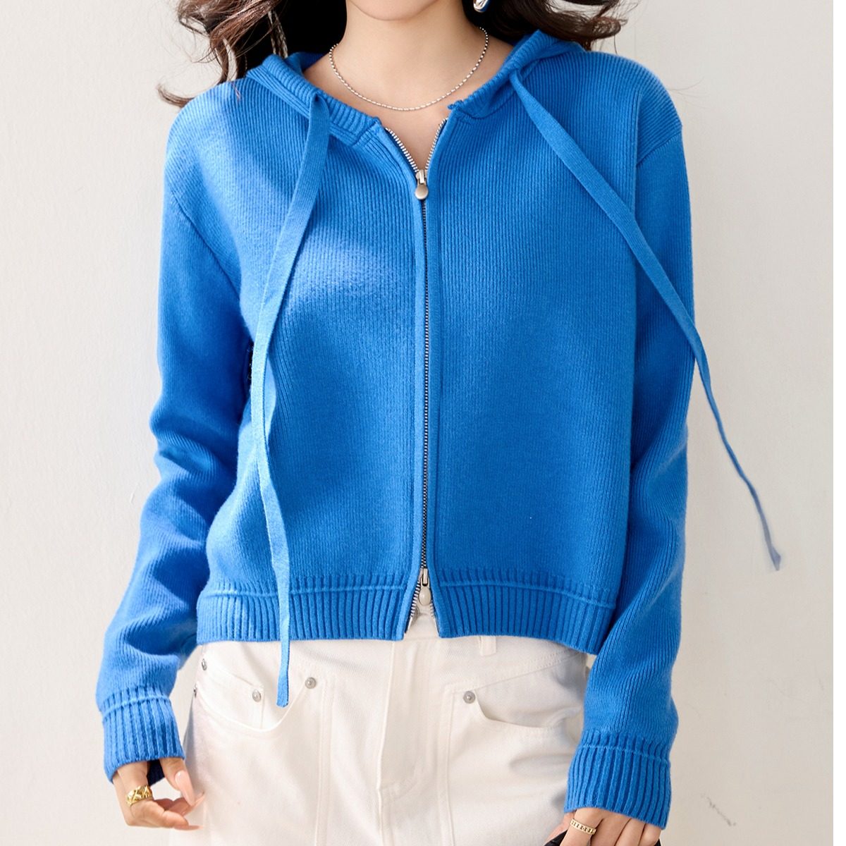 松弛风连帽拉链针织开衫女2025秋冬克莱因蓝加厚短款毛衣外套减龄,女装/女士精品,毛衣,淘宝优惠券,粉丝福利购,淘宝优惠卷