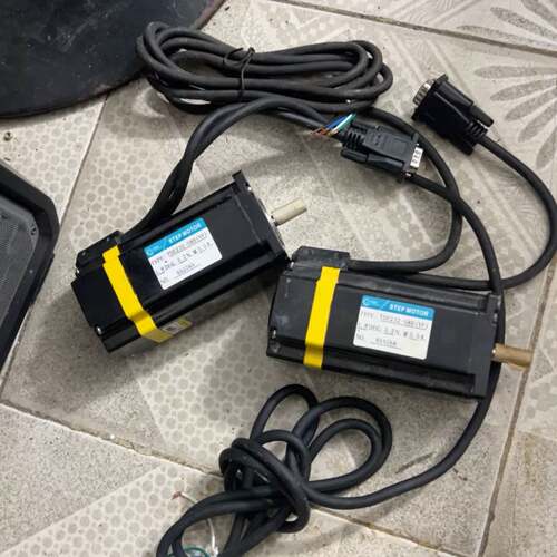可维修拓达步进电机TDE232-S8B有2台实物拍一台几乎功能议价