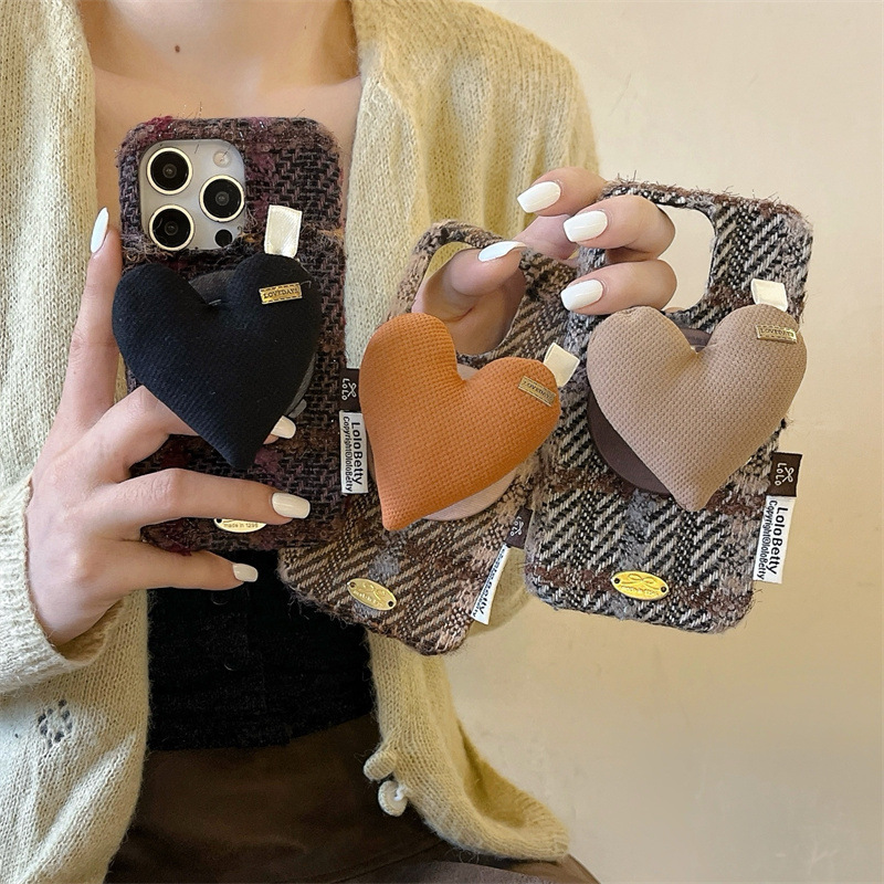 英伦风格纹立体爱心磁吸适用iPhone17苹果16ProMax/15/14手机壳女