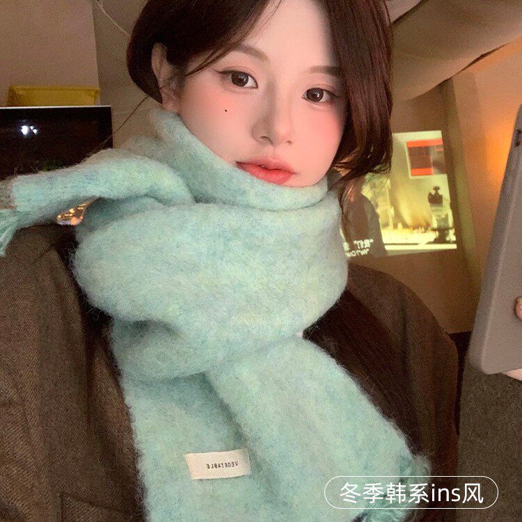 羊毛羊绒材质围巾绿色毛女冬季